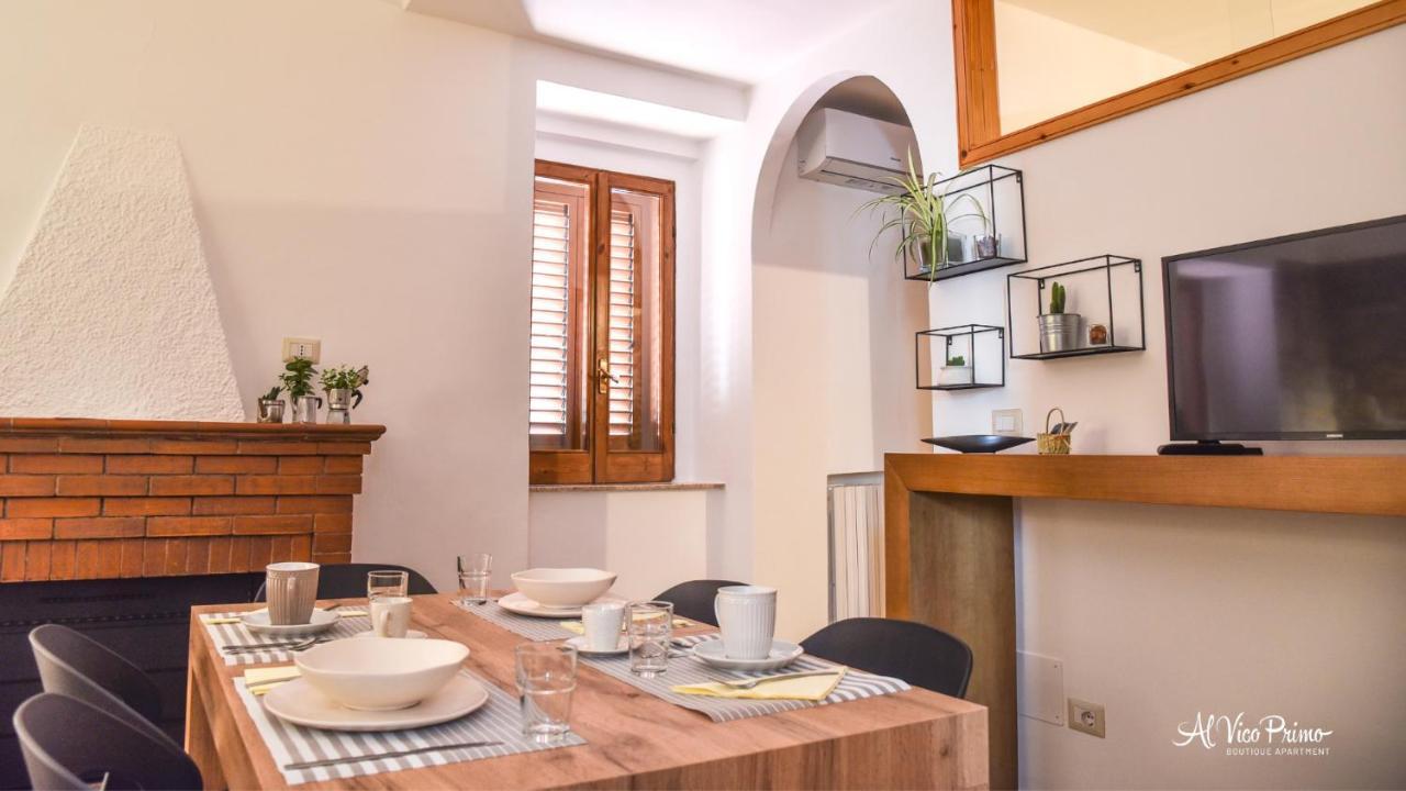Al Vico Primo - Boutique Apartment ปิเอตราเปอร์โตซา ภายนอก รูปภาพ