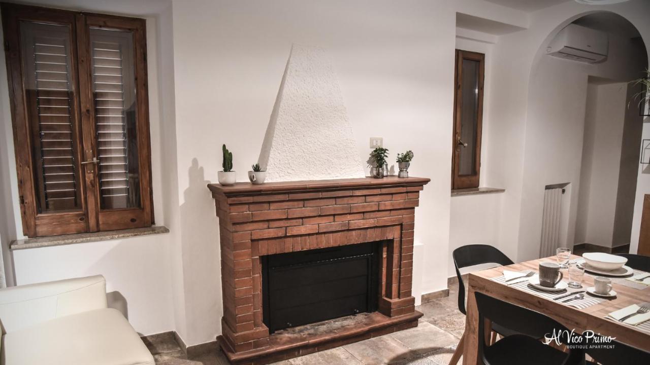 Al Vico Primo - Boutique Apartment ปิเอตราเปอร์โตซา ภายนอก รูปภาพ