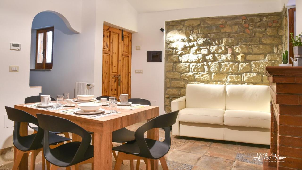 Al Vico Primo - Boutique Apartment ปิเอตราเปอร์โตซา ภายนอก รูปภาพ