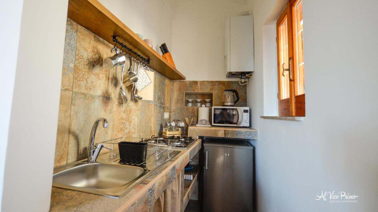 Al Vico Primo - Boutique Apartment ปิเอตราเปอร์โตซา ภายนอก รูปภาพ